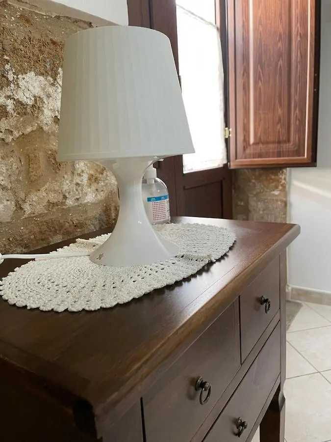 Half House Floridia Villa