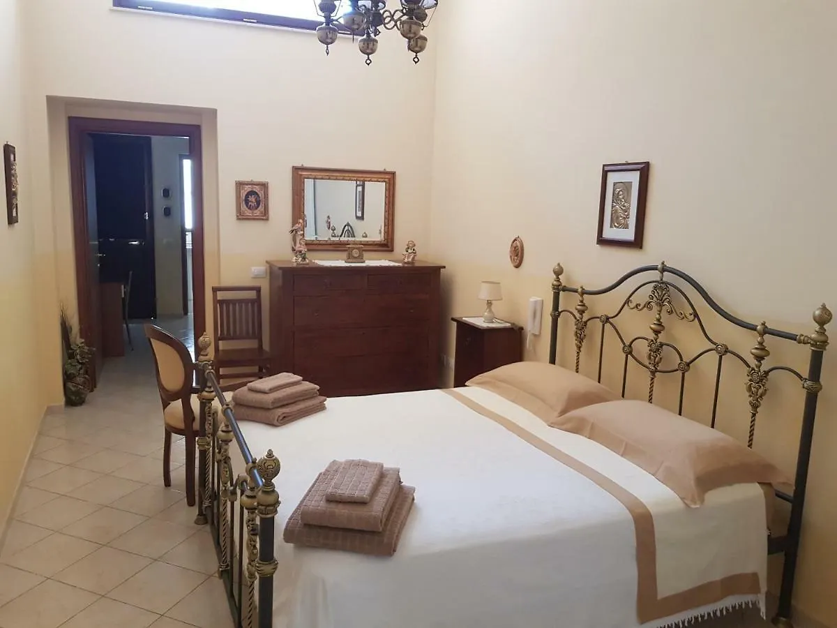 Half House Floridia Villa 0*,  Italy